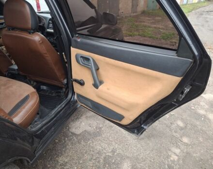 Черный ВАЗ 2110, объемом двигателя 1.6 л и пробегом 150 тыс. км за 2000 $, фото 10 на Automoto.ua