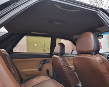 Черный ВАЗ 2110, объемом двигателя 1.6 л и пробегом 150 тыс. км за 2000 $, фото 9 на Automoto.ua