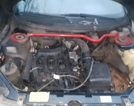 Черный ВАЗ 2110, объемом двигателя 1.6 л и пробегом 500 тыс. км за 593 $, фото 4 на Automoto.ua