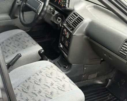 Чорний ВАЗ 2110, об'ємом двигуна 1.6 л та пробігом 166 тис. км за 1999 $, фото 6 на Automoto.ua