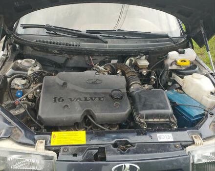 Черный ВАЗ 2110, объемом двигателя 1.6 л и пробегом 230 тыс. км за 1999 $, фото 4 на Automoto.ua