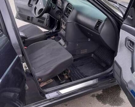 Черный ВАЗ 2110, объемом двигателя 1.62 л и пробегом 194 тыс. км за 2000 $, фото 5 на Automoto.ua