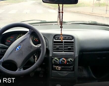 Черный ВАЗ 2110, объемом двигателя 1.6 л и пробегом 120 тыс. км за 2500 $, фото 4 на Automoto.ua