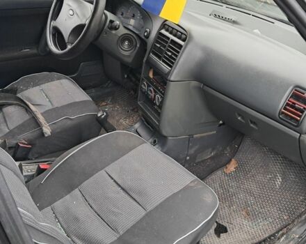 Черный ВАЗ 2110, объемом двигателя 1.6 л и пробегом 200 тыс. км за 999 $, фото 3 на Automoto.ua