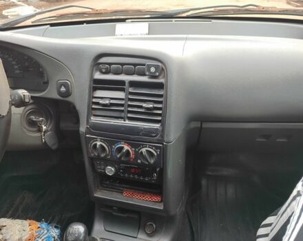 Черный ВАЗ 2110, объемом двигателя 1.6 л и пробегом 20 тыс. км за 1924 $, фото 7 на Automoto.ua