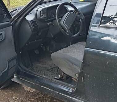 ВАЗ 2110 2005 у Ужгороді на Automoto.ua Чорний ВАЗ 2110, об'ємом двигуна 1.6 л та пробігом 250 тис. км за 603 $, фото 1 на Automoto.ua