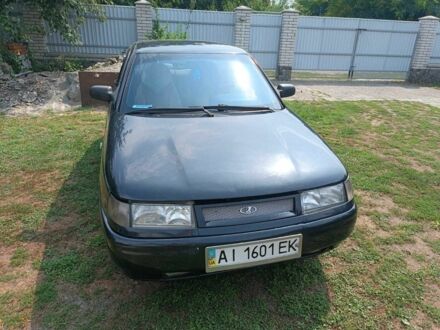 Черный ВАЗ 2110, объемом двигателя 1.6 л и пробегом 211 тыс. км за 2400 $, фото 1 на Automoto.ua