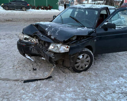 Черный ВАЗ 2110, объемом двигателя 1.6 л и пробегом 107 тыс. км за 1300 $, фото 1 на Automoto.ua