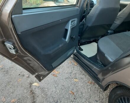 Коричневый ВАЗ 2110, объемом двигателя 1.6 л и пробегом 99 тыс. км за 2999 $, фото 21 на Automoto.ua