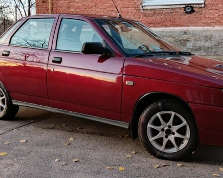 Красный ВАЗ 2110, объемом двигателя 1.5 л и пробегом 999 тыс. км за 1850 $, фото 2 на Automoto.ua