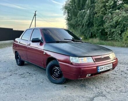 Красный ВАЗ 2110, объемом двигателя 1.5 л и пробегом 200 тыс. км за 950 $, фото 1 на Automoto.ua