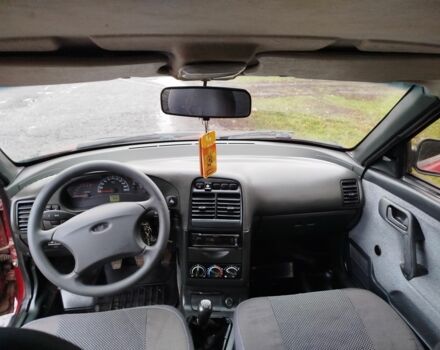 Красный ВАЗ 2110, объемом двигателя 1.5 л и пробегом 200 тыс. км за 1600 $, фото 5 на Automoto.ua