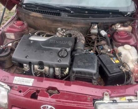 Красный ВАЗ 2110, объемом двигателя 1.5 л и пробегом 350 тыс. км за 2126 $, фото 5 на Automoto.ua