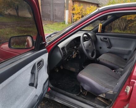 Красный ВАЗ 2110, объемом двигателя 1.5 л и пробегом 200 тыс. км за 1600 $, фото 4 на Automoto.ua