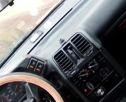 Красный ВАЗ 2110, объемом двигателя 1.6 л и пробегом 350 тыс. км за 1250 $, фото 3 на Automoto.ua