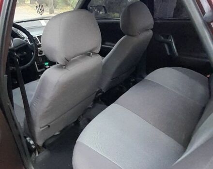 Красный ВАЗ 2110, объемом двигателя 1.5 л и пробегом 203 тыс. км за 1322 $, фото 5 на Automoto.ua