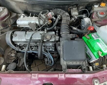 Красный ВАЗ 2110, объемом двигателя 1.5 л и пробегом 203 тыс. км за 1322 $, фото 3 на Automoto.ua