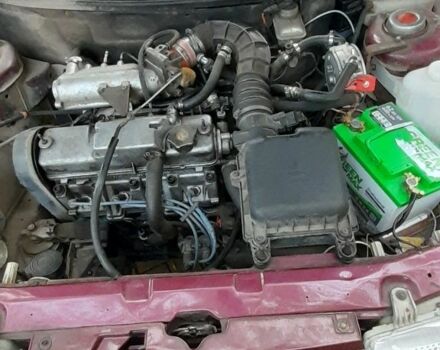 Красный ВАЗ 2110, объемом двигателя 1.5 л и пробегом 203 тыс. км за 1322 $, фото 1 на Automoto.ua