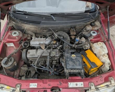 Красный ВАЗ 2110, объемом двигателя 1.5 л и пробегом 233 тыс. км за 1500 $, фото 6 на Automoto.ua