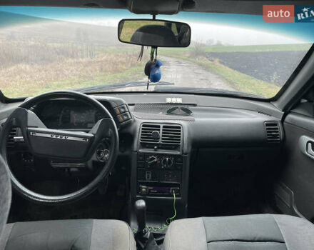 Красный ВАЗ 2110, объемом двигателя 1.5 л и пробегом 130 тыс. км за 1350 $, фото 3 на Automoto.ua