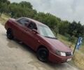 Красный ВАЗ 2110, объемом двигателя 1.5 л и пробегом 214 тыс. км за 950 $, фото 1 на Automoto.ua
