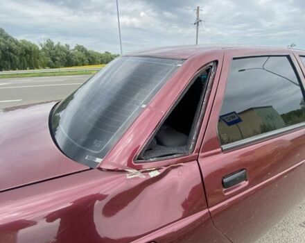 Красный ВАЗ 2110, объемом двигателя 1.5 л и пробегом 220 тыс. км за 2000 $, фото 6 на Automoto.ua