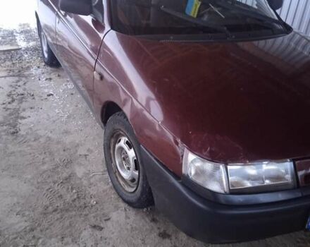 Красный ВАЗ 2110, объемом двигателя 1.5 л и пробегом 200 тыс. км за 1200 $, фото 2 на Automoto.ua