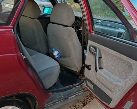 Красный ВАЗ 2110, объемом двигателя 1.5 л и пробегом 100 тыс. км за 1650 $, фото 7 на Automoto.ua