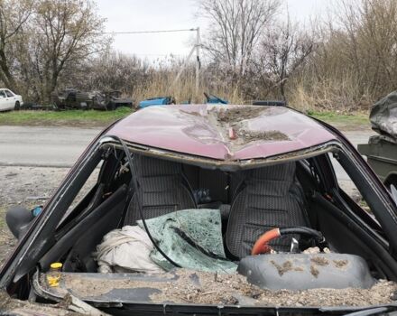 ВАЗ 2110 2004 в Днепре (Днепропетровске) на Automoto.ua Красный ВАЗ 2110, объемом двигателя 1.6 л и пробегом 190 тыс. км за 650 $, фото 3 на Automoto.ua