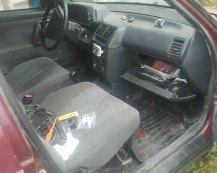 Червоний ВАЗ 2110, об'ємом двигуна 1.6 л та пробігом 200 тис. км за 1000 $, фото 1 на Automoto.ua