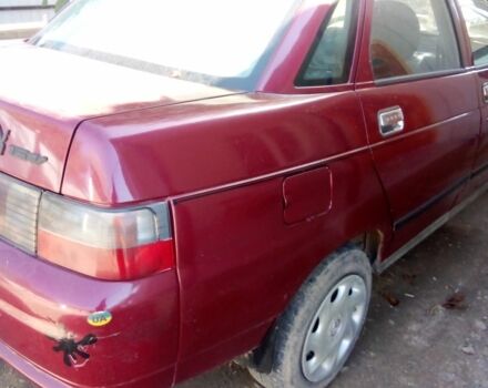 Красный ВАЗ 2110, объемом двигателя 1.6 л и пробегом 250 тыс. км за 1100 $, фото 1 на Automoto.ua