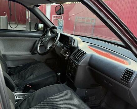 Красный ВАЗ 2110, объемом двигателя 1.6 л и пробегом 189 тыс. км за 2050 $, фото 3 на Automoto.ua