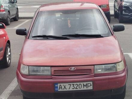 Красный ВАЗ 2110, объемом двигателя 1.5 л и пробегом 400 тыс. км за 1300 $, фото 1 на Automoto.ua