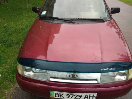 ВАЗ 2110 2003 в Киеве на Automoto.ua Красный ВАЗ 2110, объемом двигателя 1.5 л и пробегом 210 тыс. км за 800 $, фото 1 на Automoto.ua