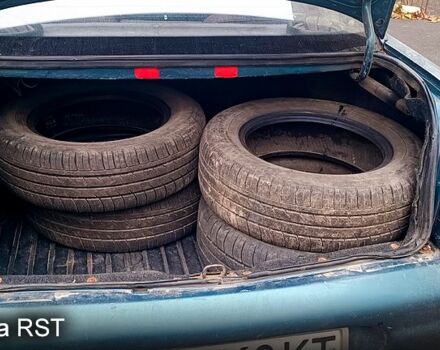 ВАЗ 2110, объемом двигателя 1.5 л и пробегом 264 тыс. км за 2000 $, фото 2 на Automoto.ua