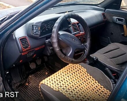 ВАЗ 2110, объемом двигателя 1.5 л и пробегом 264 тыс. км за 2000 $, фото 3 на Automoto.ua