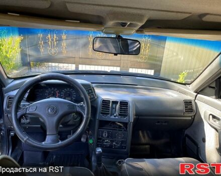 ВАЗ 2110 2001 у Дніпро (Дніпропетровську) на Automoto.ua ВАЗ 2110, об'ємом двигуна 1.5 л та пробігом 0 тис. км за 950 $, фото 6 на Automoto.ua