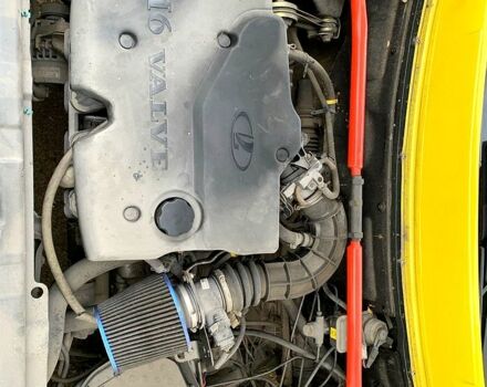 Жовтий ВАЗ 2110, об'ємом двигуна 1.6 л та пробігом 90 тис. км за 1800 $, фото 5 на Automoto.ua