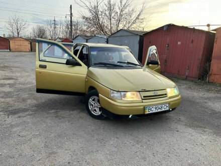Желтый ВАЗ 2110, объемом двигателя 1.5 л и пробегом 186 тыс. км за 1550 $, фото 1 на Automoto.ua