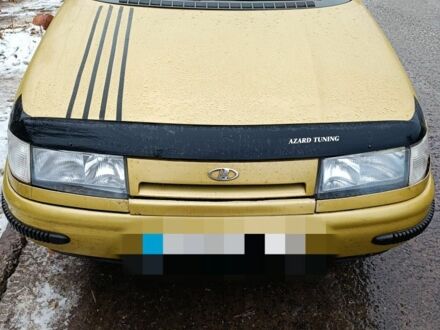 ВАЗ 2110 2000 у Изюме на Automoto.ua Жовтий ВАЗ 2110, об'ємом двигуна 1.5 л та пробігом 170 тис. км за 2000 $, фото 1 на Automoto.ua