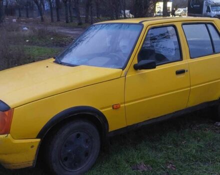 Желтый ВАЗ 2110, объемом двигателя 1.3 л и пробегом 1 тыс. км за 429 $, фото 1 на Automoto.ua