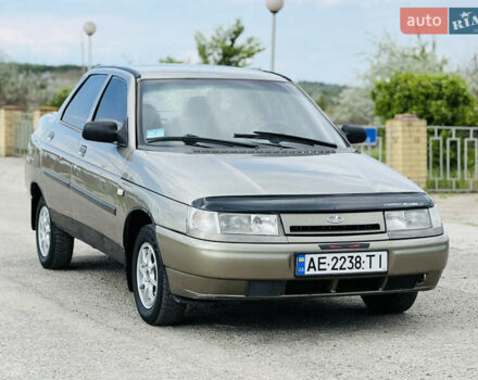 ВАЗ 2110 2000 в Новомосковске на Automoto.ua Серый ВАЗ 2110, объемом двигателя 1.5 л и пробегом 200 тыс. км за 1950 $, фото 1 на Automoto.ua