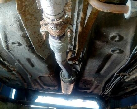 Серый ВАЗ 2110, объемом двигателя 1.5 л и пробегом 150 тыс. км за 1185 $, фото 3 на Automoto.ua