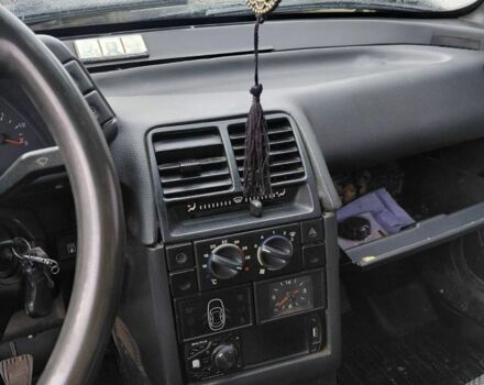 Серый ВАЗ 2110, объемом двигателя 1.5 л и пробегом 240 тыс. км за 1900 $, фото 7 на Automoto.ua