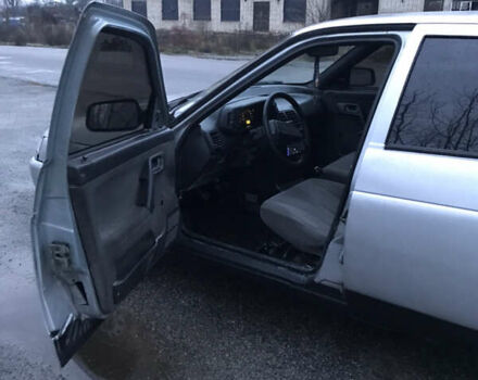 Серый ВАЗ 2110, объемом двигателя 1.5 л и пробегом 330 тыс. км за 1000 $, фото 6 на Automoto.ua