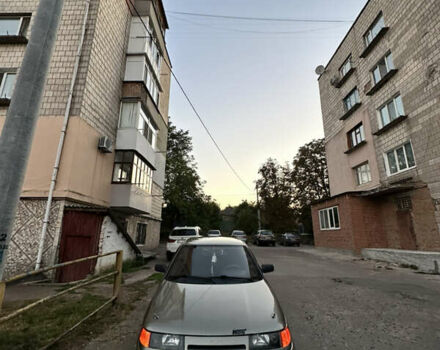 Серый ВАЗ 2110, объемом двигателя 1.6 л и пробегом 286 тыс. км за 3300 $, фото 1 на Automoto.ua
