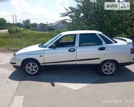 Серый ВАЗ 2110, объемом двигателя 1.5 л и пробегом 220 тыс. км за 1700 $, фото 2 на Automoto.ua