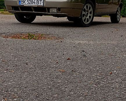 Серый ВАЗ 2110, объемом двигателя 1.5 л и пробегом 300 тыс. км за 1550 $, фото 5 на Automoto.ua