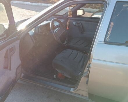 Серый ВАЗ 2110, объемом двигателя 1.5 л и пробегом 223 тыс. км за 1450 $, фото 4 на Automoto.ua