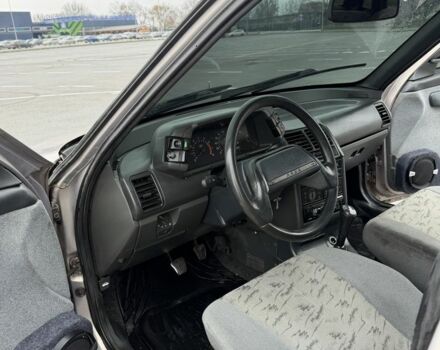 Серый ВАЗ 2110, объемом двигателя 1.5 л и пробегом 150 тыс. км за 1900 $, фото 7 на Automoto.ua